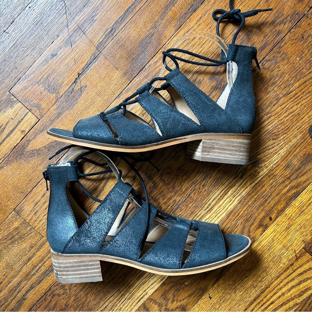 Lucky Brand Tazu black brushed suede gladiator lace up sandals size 8.5
